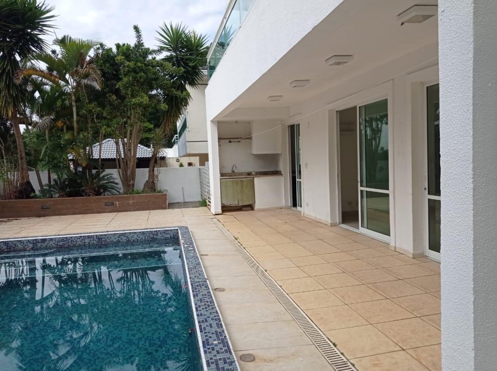 Casa em Condomínio - Venda - Granja Viana - Carapicuiba - SP